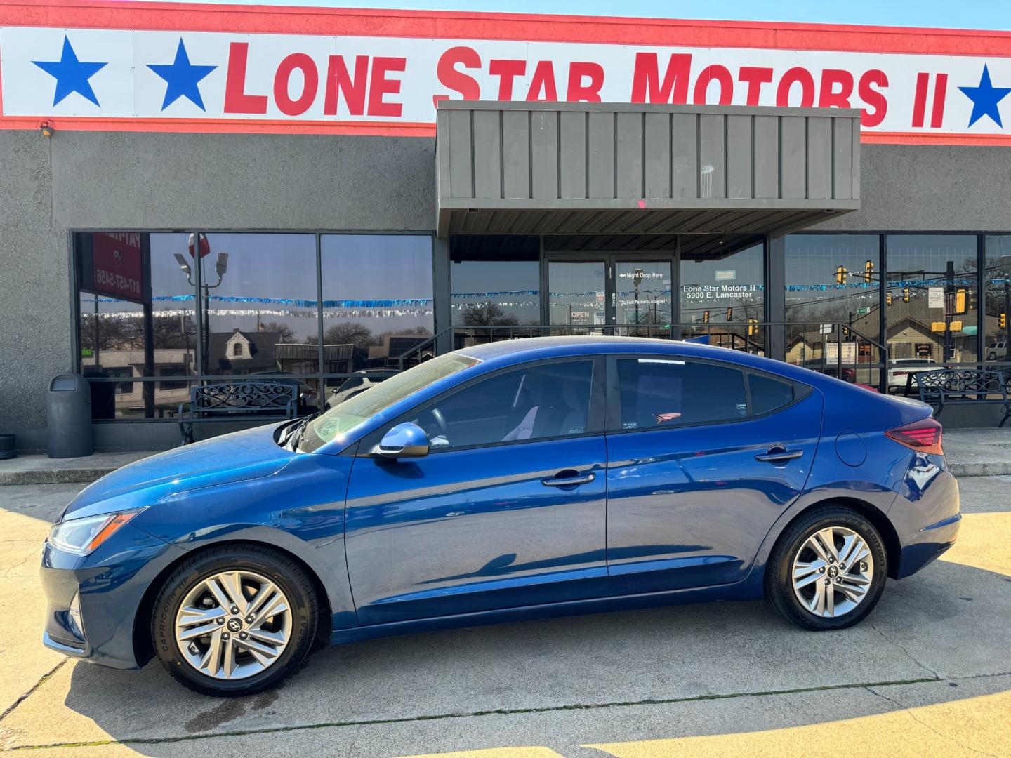 2019 BLUE HYUNDAI ELANTRA LIMITED; SEL (5NPD84LF9KH) , located at 5900 E. Lancaster Ave., Fort Worth, TX, 76112, (817) 457-5456, 0.000000, 0.000000 - Photo#0